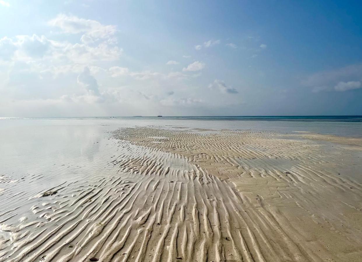 Beach House Dhiffushi Extérieur photo